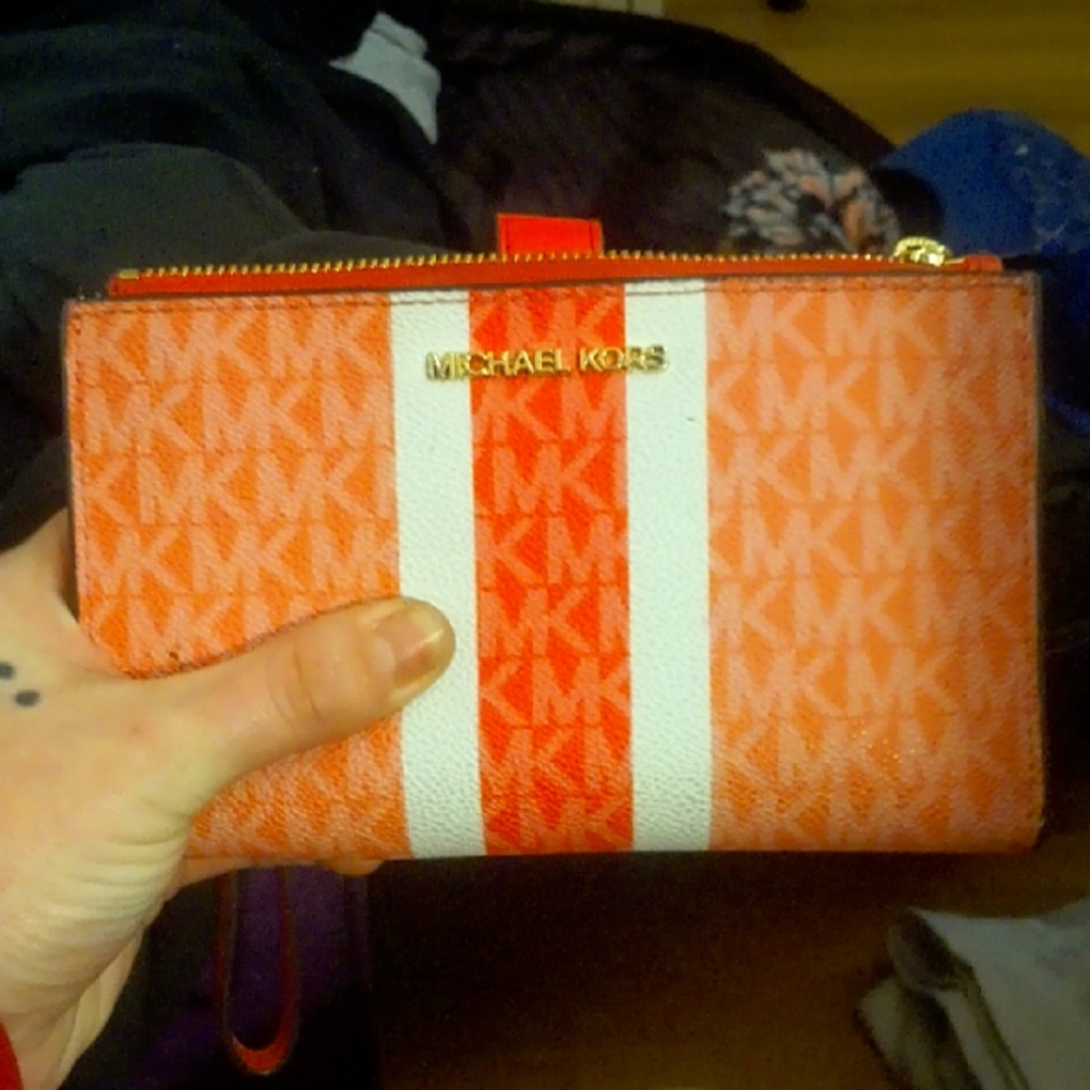 Michael Kors Orange and White Wallet